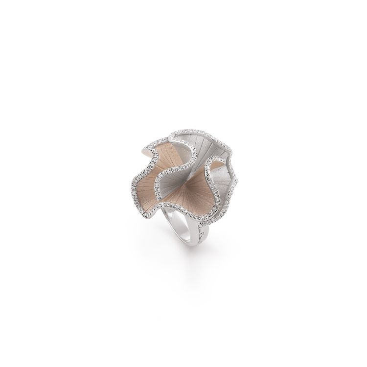 Ring Sultana