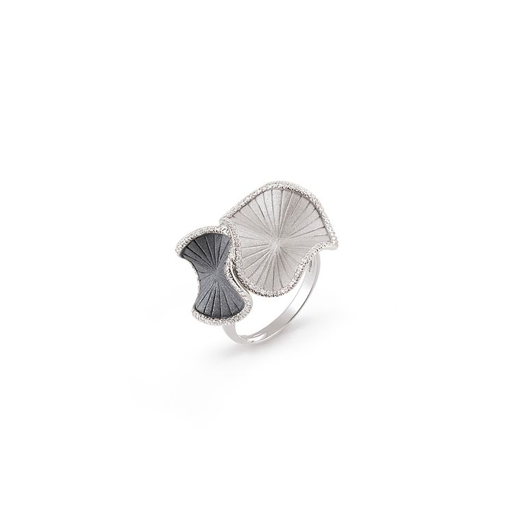 Ring Sultana
